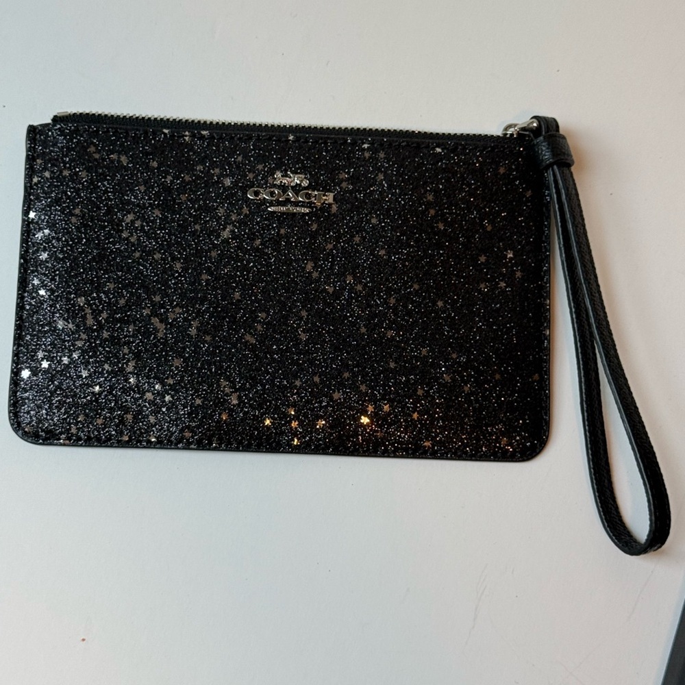 🆕 Coach Black Stars Glitter Wristlet NWT and original box